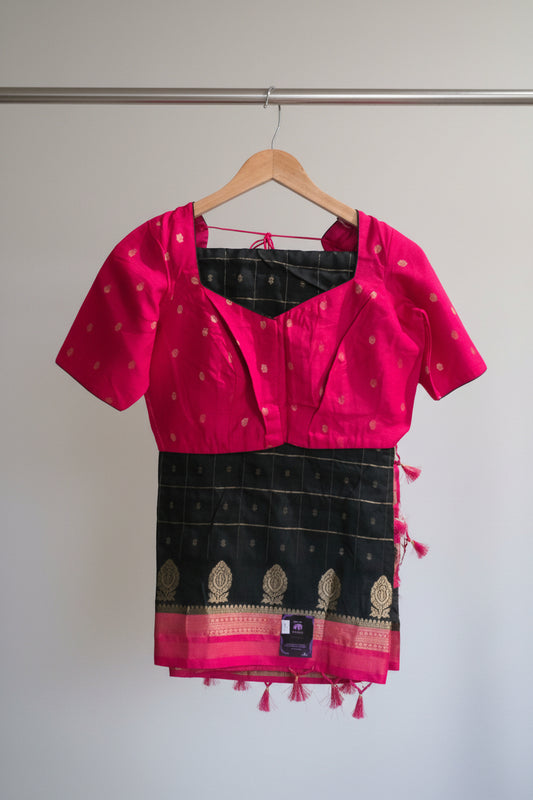 Premium Viscose Crepe Silk Saree with Contrast Border, Tassels & Stitched Blouse | Saree Fall & Pico