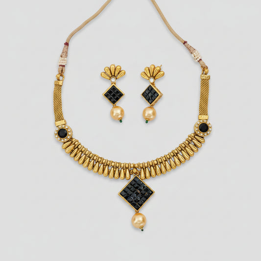 Black Stone Antique Gold Necklace Set with Drop Earrings
