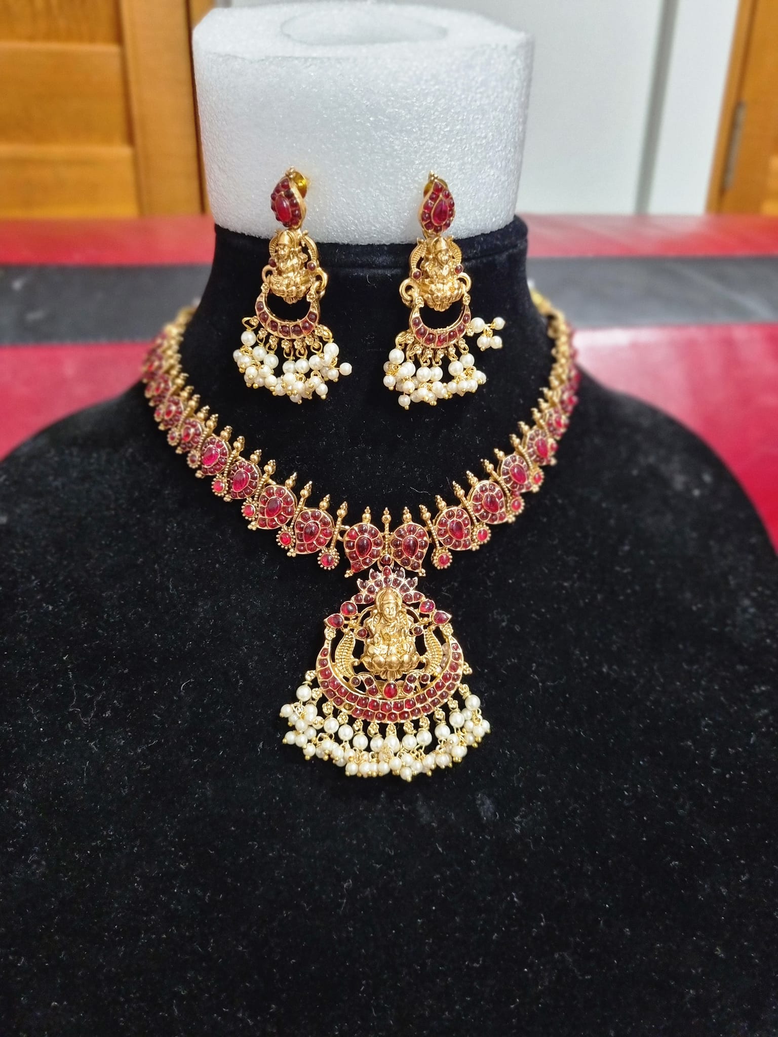 Necklace – threads by divya ratheesh