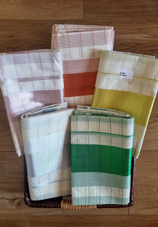 Kerala cotton check setmundu with ready wear blouse.