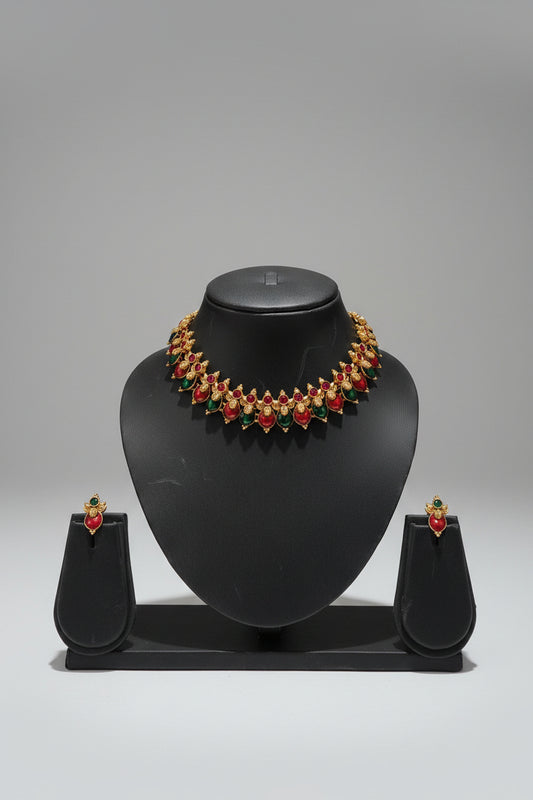Kerala Kemp Stone Choker Necklace Set with Earrings