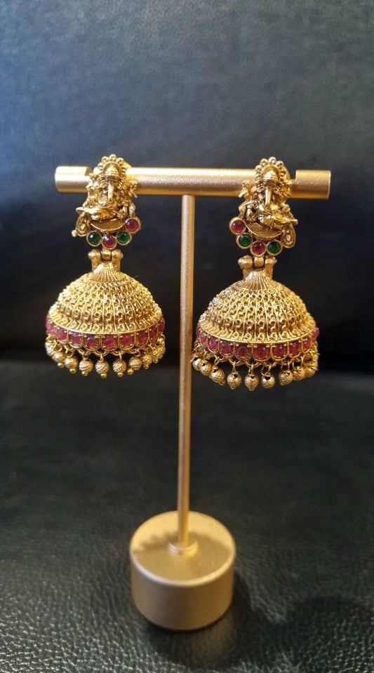 Earring 08