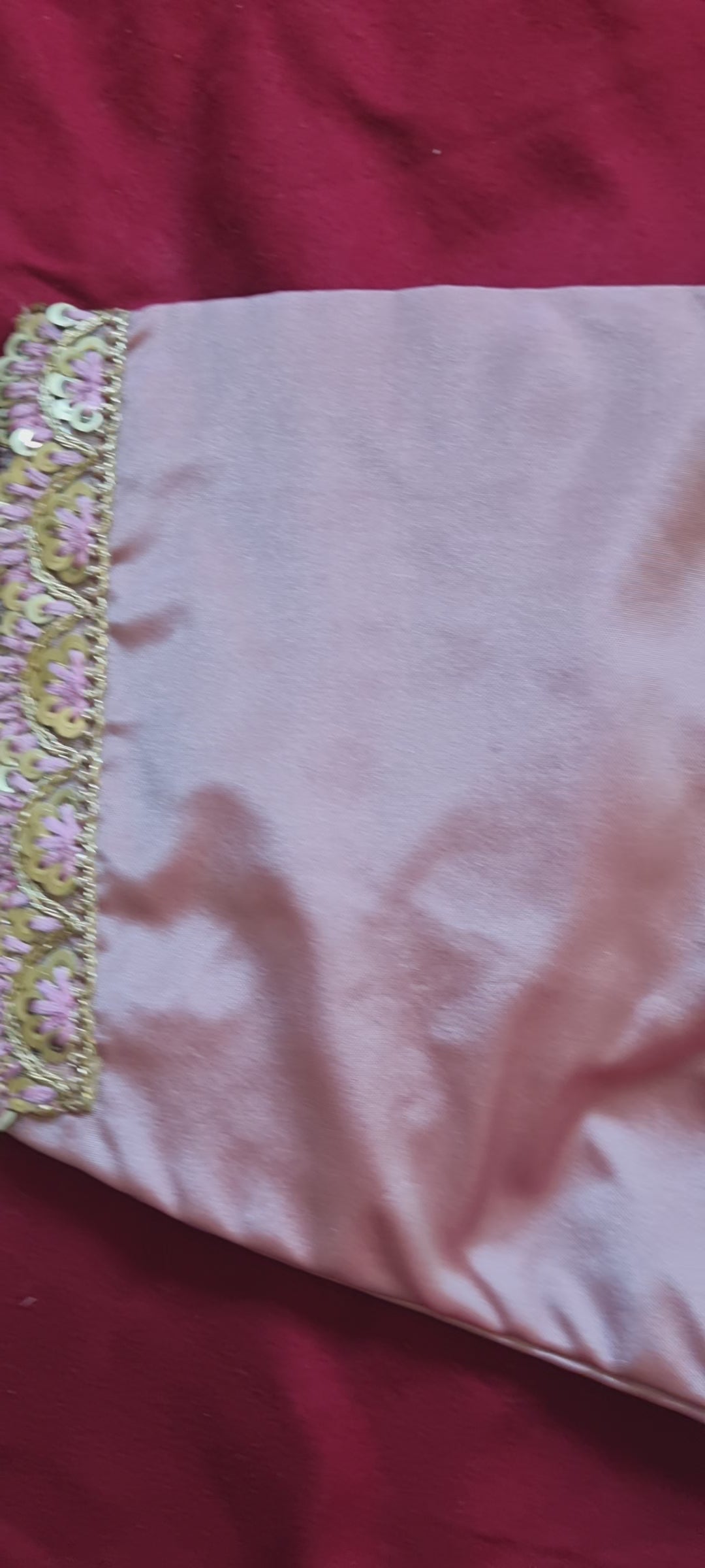 Kerala cotton check setmundu with ready wear blouse.